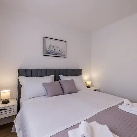 Adriatic Nest, Cozy And Modern Two Bedroom *