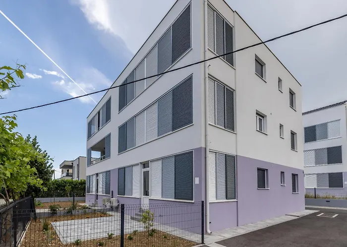Adriatic Nest, Cozy And Modern Two Bedroom * Kaštela