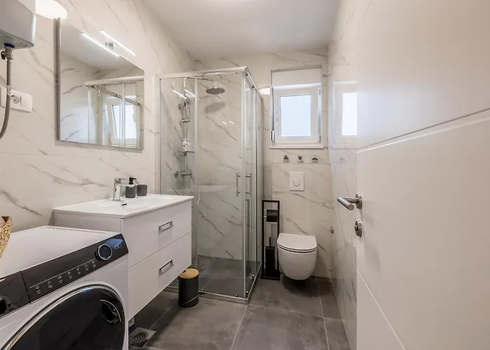 Apartamento Adriatic Nest, Cozy And Modern Two Bedroom *