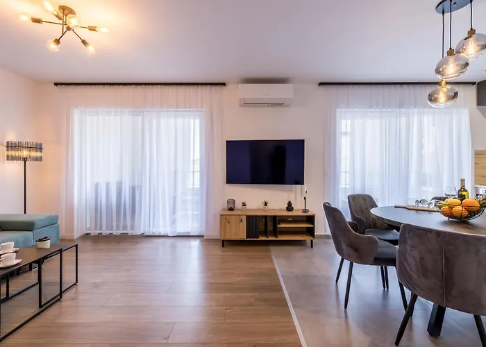 Adriatic Nest, Cozy And Modern Two Bedroom Kaštela