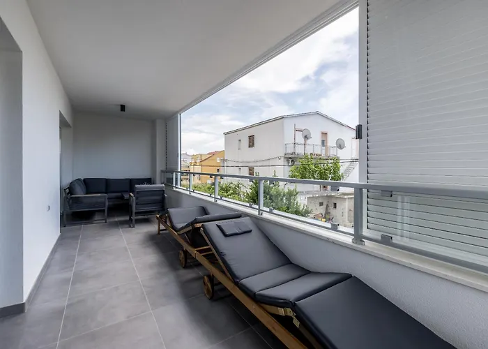 Adriatic Nest, Cozy And Modern Two Bedroom Apartamento